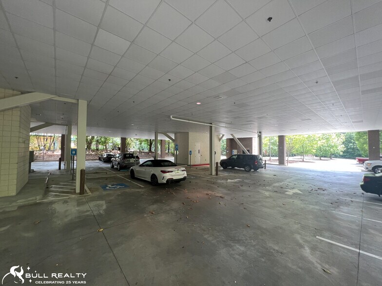 More Photos Of 5009 Roswell Rd, Atlanta Medical For Lease