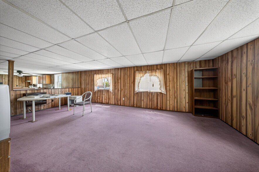 More Photos Of 2561 S DuPont Blvd, Smyrna Freestanding For Sale