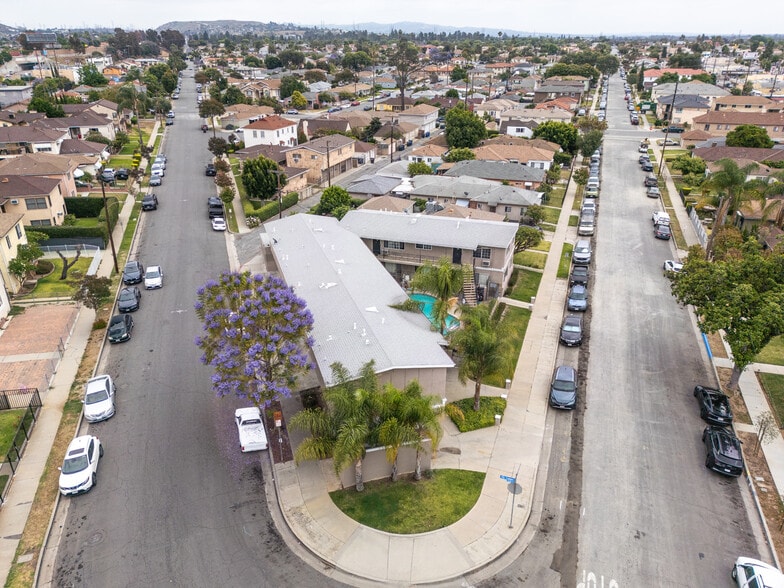More Photos Of 5245 Via San Delarro St, Los Angeles Apartments For Sale