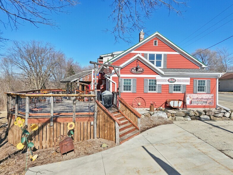 More Photos Of W11070 Hwy 16 & 60, Columbus Restaurant For Sale