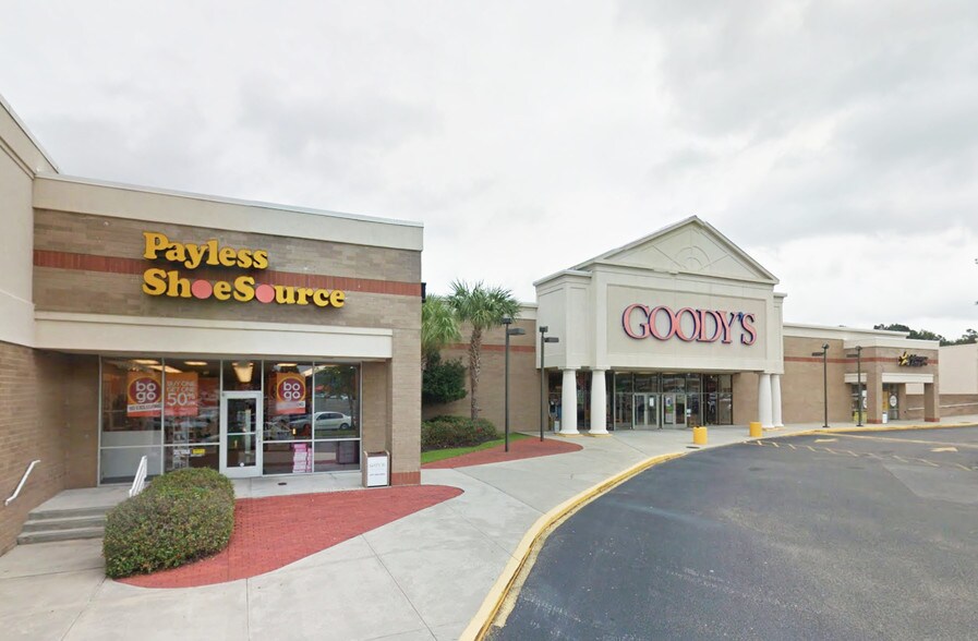 More Photos Of 1610 Church St, Conway Unknown For Lease