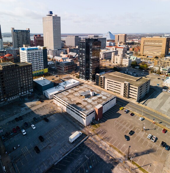 More Photos Of 199 Jefferson Ave, Memphis Parking Garage For Sale