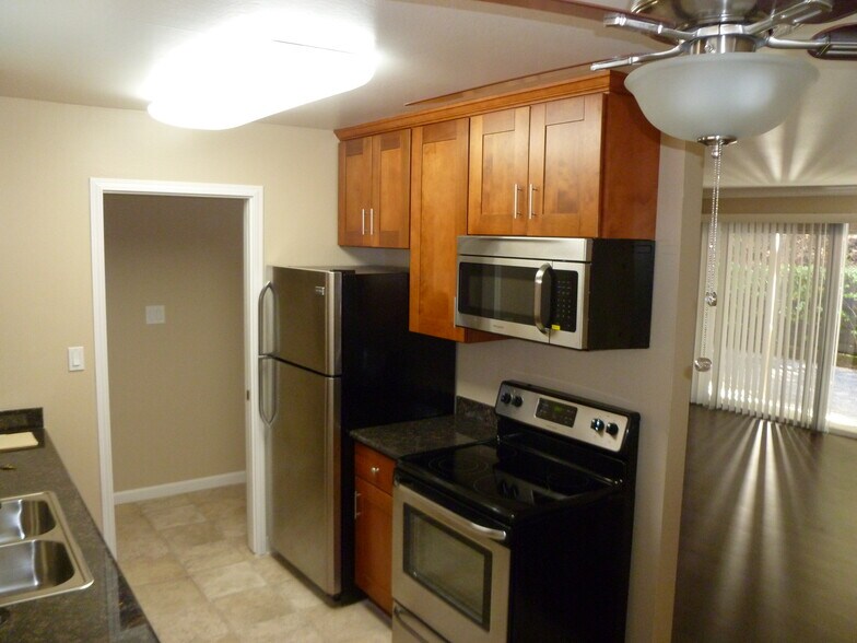 More Photos Of 2401 Carlmont Dr, Belmont Apartments For Sale