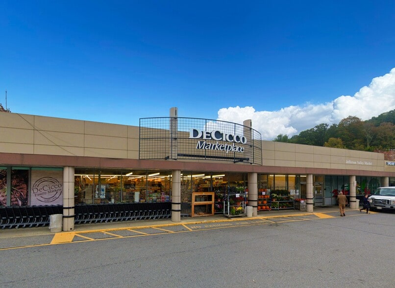 More Photos Of 3665 Lee Rd, Jefferson Valley Storefront For Lease
