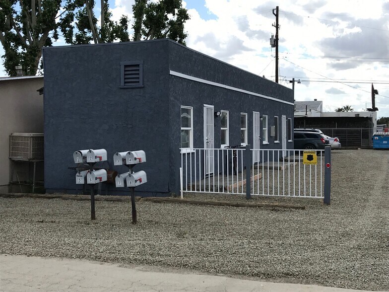 More Photos Of 113 Hopkins Ave, Bakersfield Apartments For Sale