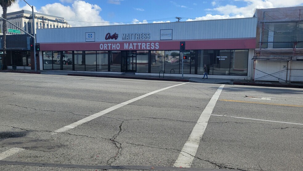 Primary Photo Of 10734 Washington Blvd, Culver City Storefront For Lease