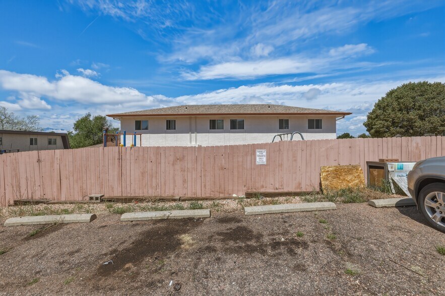 More Photos Of 1447 Nokomis Dr, Colorado Springs Apartments For Sale