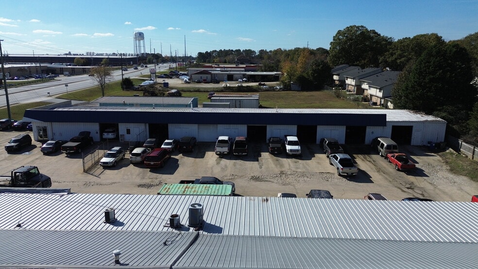 More Photos Of 1672 GA-138 Hwy, Conyers Flex For Lease