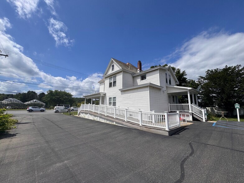 More Photos Of 1147 Troy Schenectady Rd, Latham Office For Sale