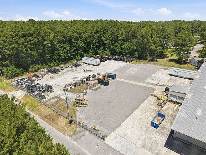 More Photos Of 1526 S Brightleaf Blvd, Smithfield Warehouse For Lease