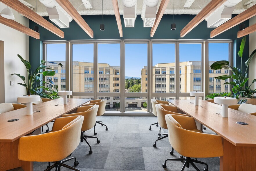 Primary Photo Of 1950 University Ave, East Palo Alto Coworking Space