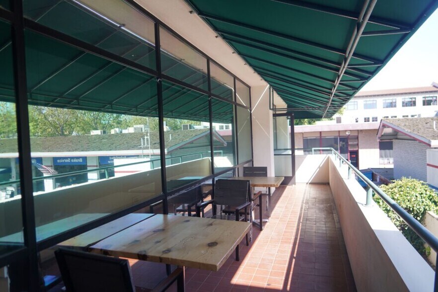 More Photos Of 585 Glenwood Ave, Menlo Park Office Residential For Lease