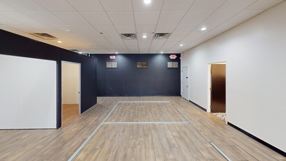 More Photos Of 1622 Route 9, Wappingers Falls Storefront Retail Office For Lease