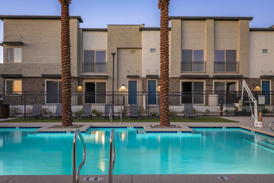 More Photos Of 651 N Ironwood Dr, Apache Junction Apartments For Sale