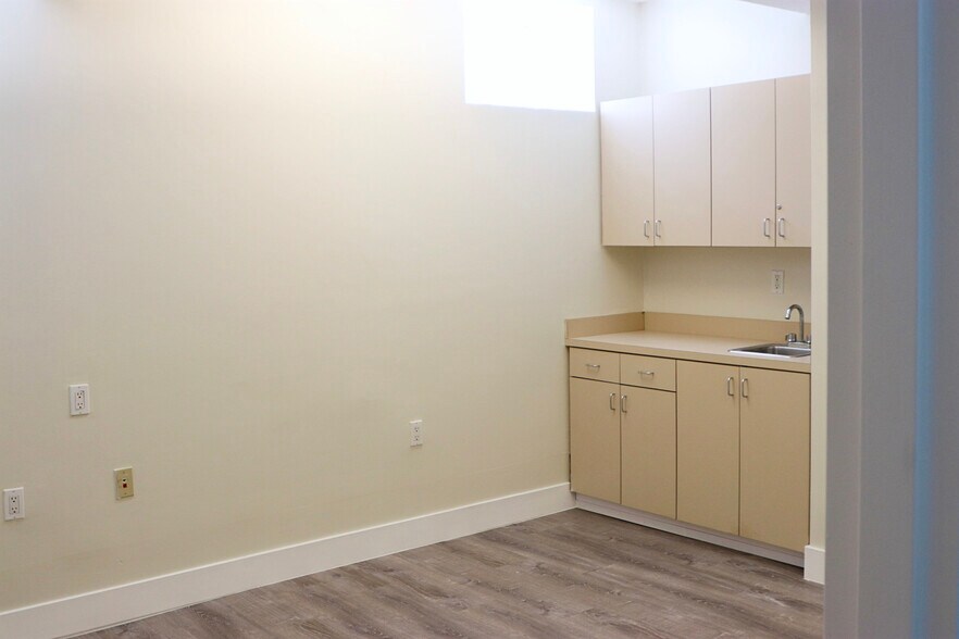 More Photos Of 76 Battery Ave, Brooklyn Apartments For Lease