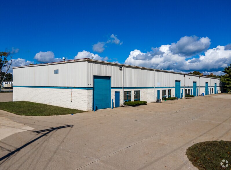 Primary Photo Of 630 E Bronson St, South Bend Light Distribution For Lease