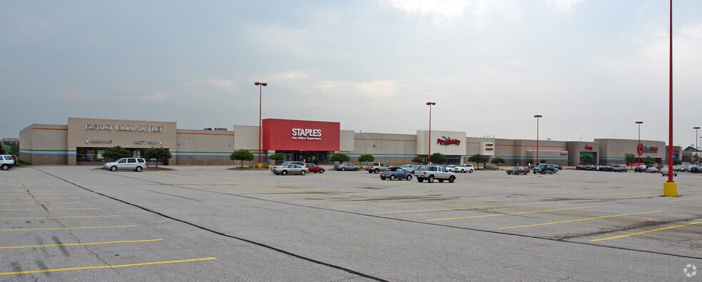 More Photos Of 5236 Elmore Ave, Davenport Unknown For Lease