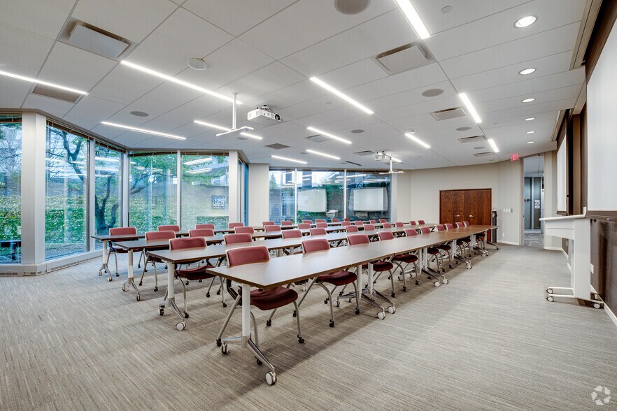 Photo of 9th Floor Ste 920