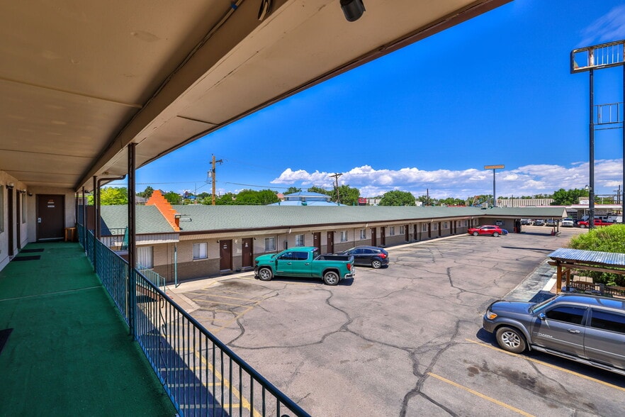 More Photos Of 414 W 29th St, Pueblo Hotel For Sale