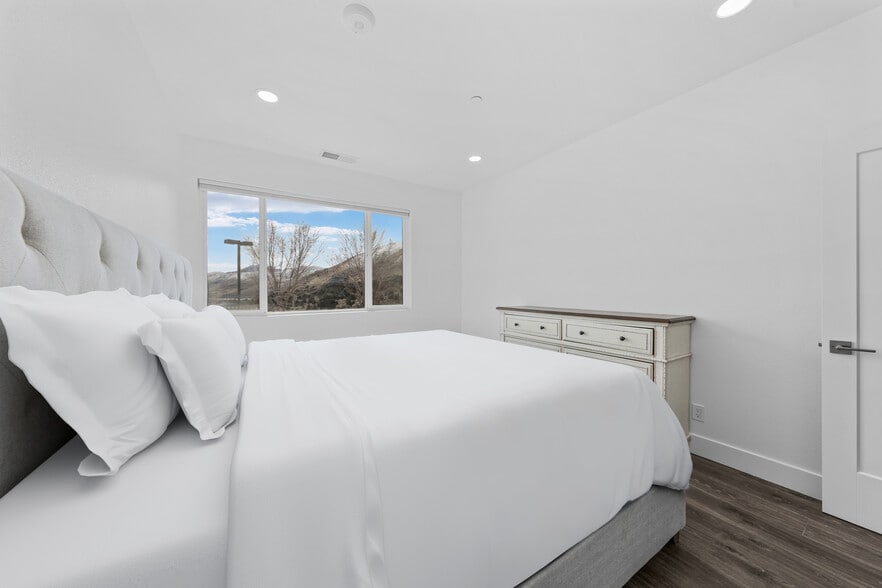 More Photos Of 1929 US-395, Gardnerville Apartments For Sale