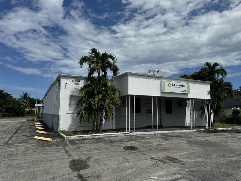 Primary Photo Of 12495 NE 2nd Ave, North Miami Religious Facility For Sale