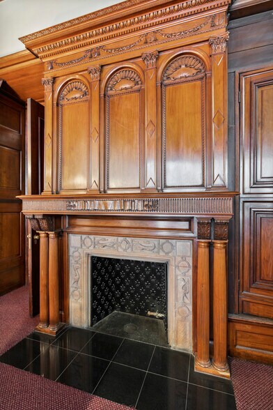 More Photos Of 2112 Walnut St, Philadelphia Office Residential For Sale