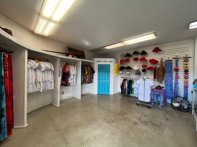 More Photos Of 85-794 Farrington Hwy, Waianae Freestanding For Sale