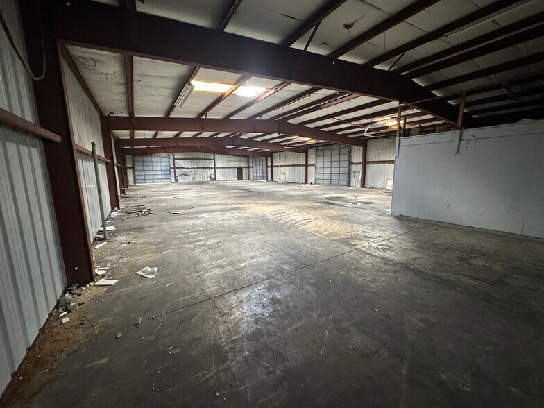 More Photos Of 9521 Denton Ave, Hudson Unknown For Lease
