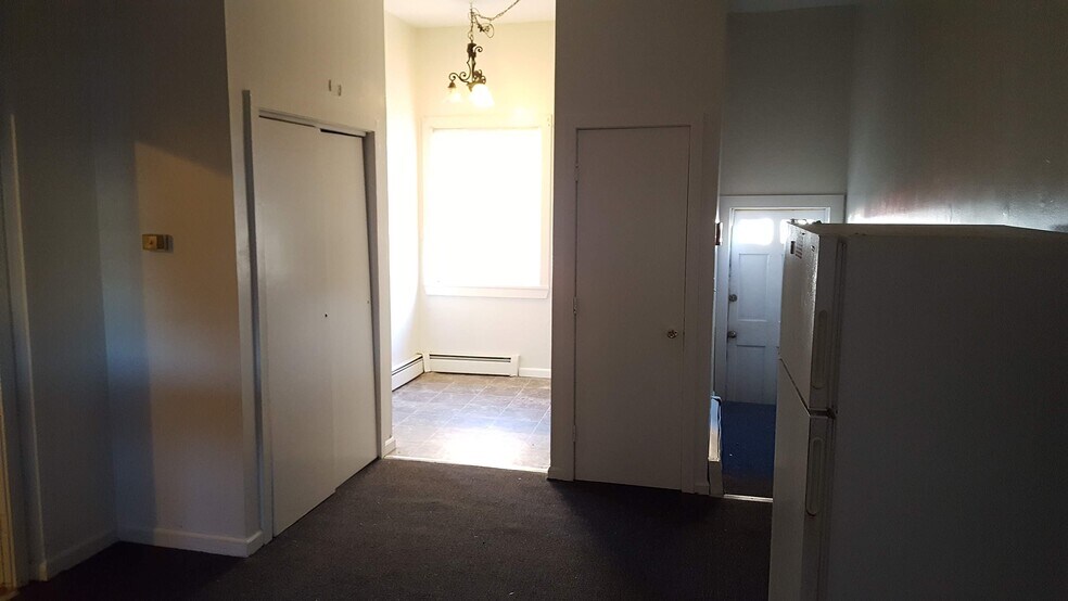 More Photos Of 666-668 Main St, Middletown Apartments For Sale