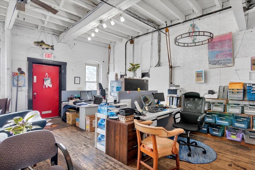 More Photos Of 2531 E Lehigh Ave, Philadelphia Storefront Retail Office For Sale