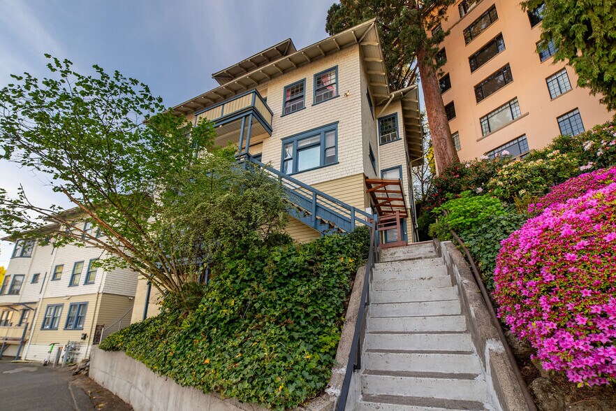 More Photos Of 2308-2326 SW Osage St, Portland Apartments For Sale