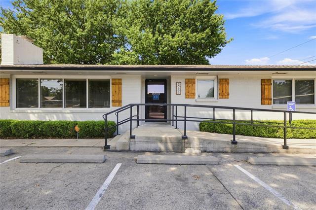 More Photos Of 223 N East Ave, Tahlequah Office For Sale