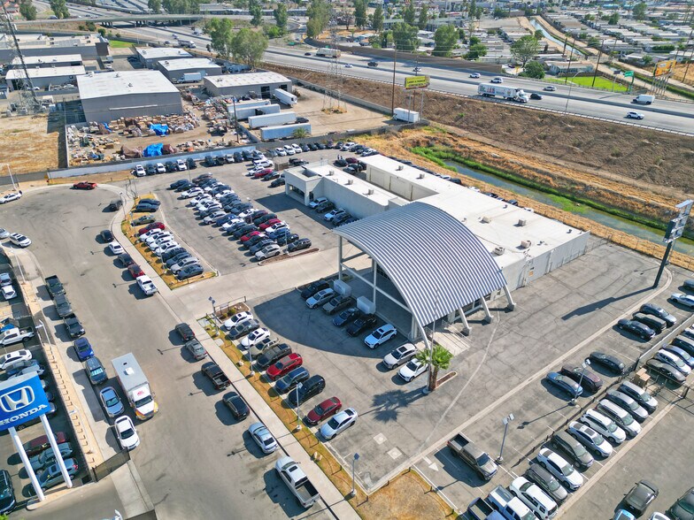 More Photos Of 4500 Rudnick Ct, Bakersfield Auto Dealership For Lease