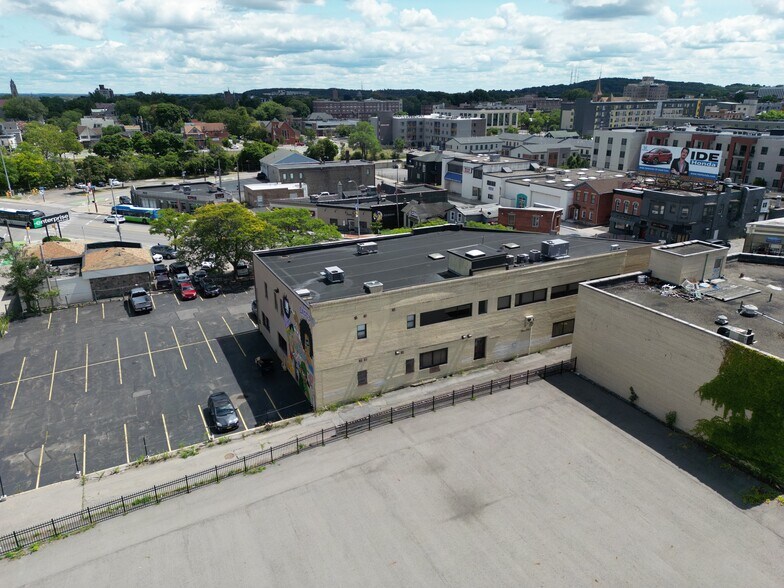 More Photos Of 550 E Main St, Rochester Office For Sale