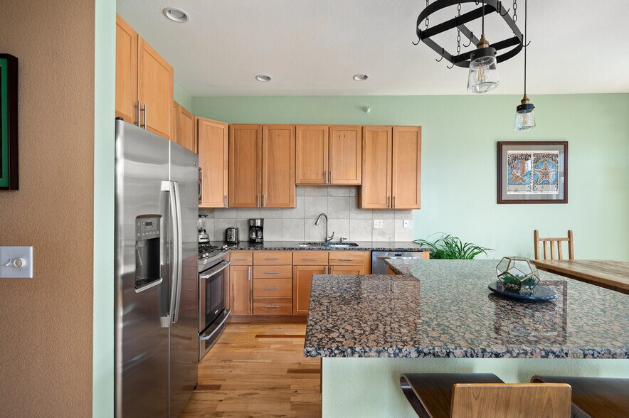 More Photos Of 2401-2405 E 28th Ave, Denver Office For Sale