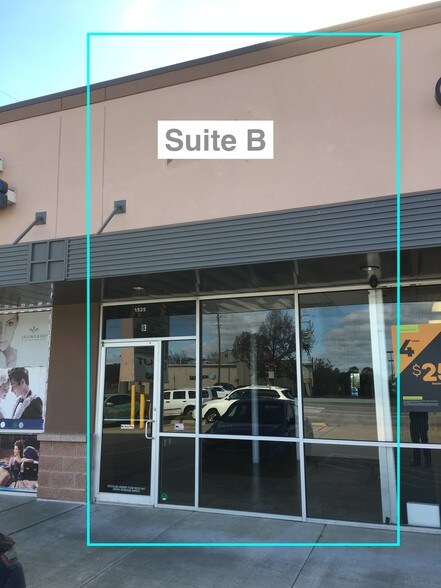 Primary Photo Of 1535 Spring Cypress Rd, Spring Storefront For Lease