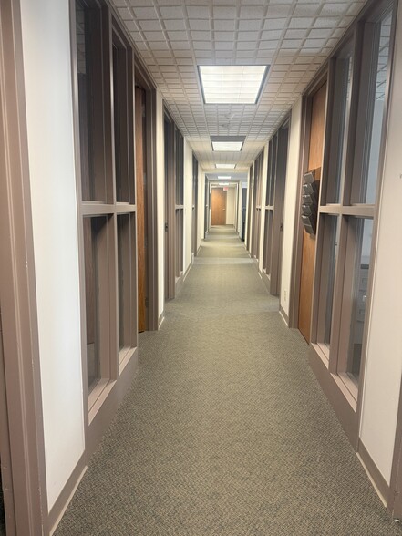 More Photos Of 2125 Heights Dr, Eau Claire Medical For Lease