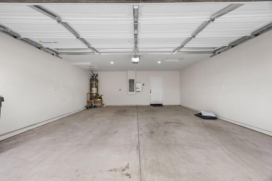 More Photos Of 930 W Alameda St, Manteca Apartments For Sale