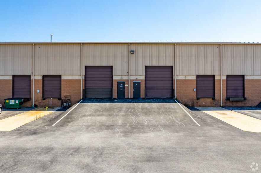 More Photos Of 360 Steel Way, Lancaster Warehouse For Lease