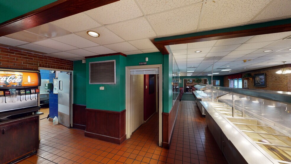 More Photos Of 1102 W Spring St, Monroe Restaurant For Sale