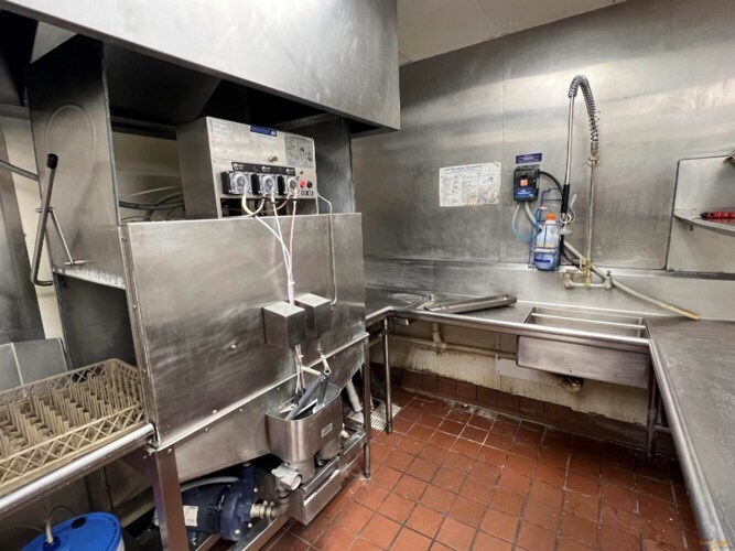 More Photos Of 2206 N LaCrosse St, Rapid City Restaurant For Sale