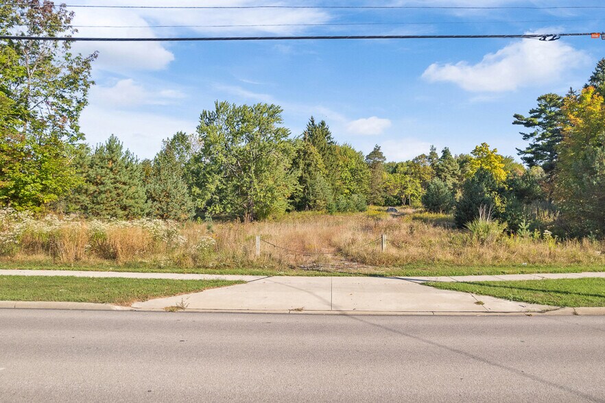 More Photos Of 1345 Royalton Rd, Broadview Heights Land For Lease
