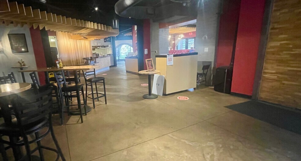 More Photos Of 4323 S Interstate 35, Austin Restaurant For Sale