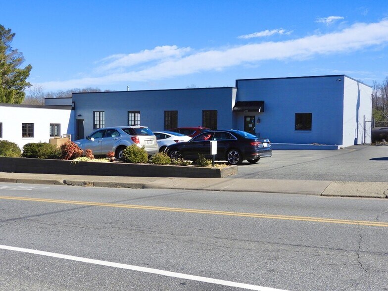 More Photos Of 1222-1226 Harris St, Charlottesville Office For Lease
