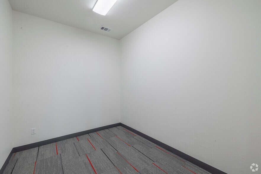 More Photos Of 200-230 Railroad Ave, Milpitas Unknown For Lease