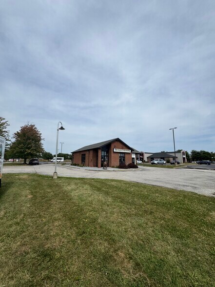 Primary Photo Of 3623 Braddock Dr, Lafayette Bank For Sale
