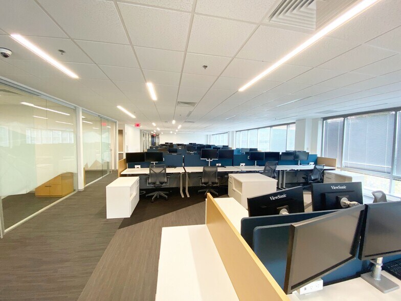 More Photos Of 1110 Sanctuary Pky, Alpharetta Office For Lease