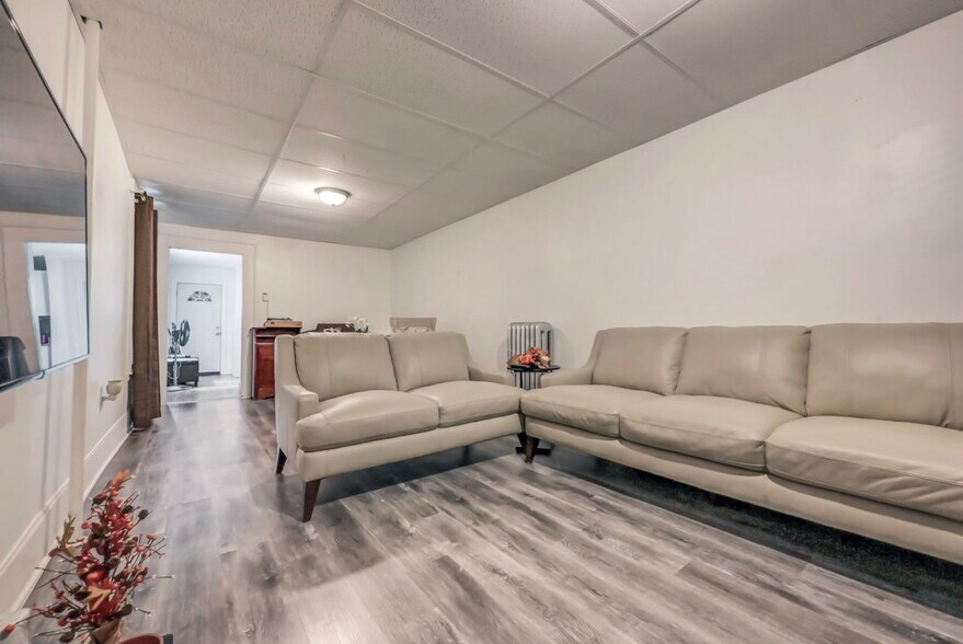 More Photos Of 317 S 10th Ave, Scranton Warehouse For Sale