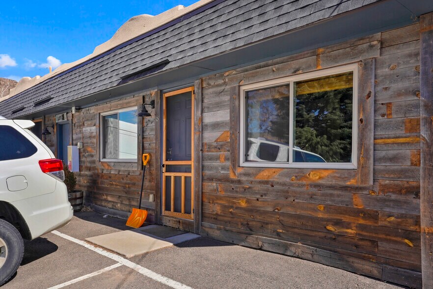 More Photos Of 403 23rd St, Golden Apartments For Sale
