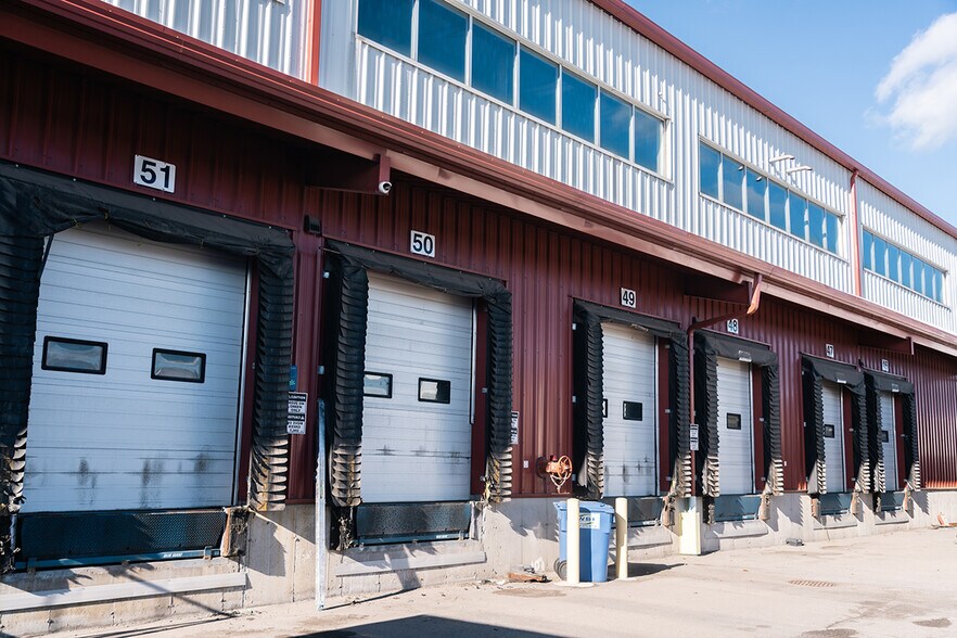 More Photos Of 450 Sherman Av N, Hamilton Industrial For Lease